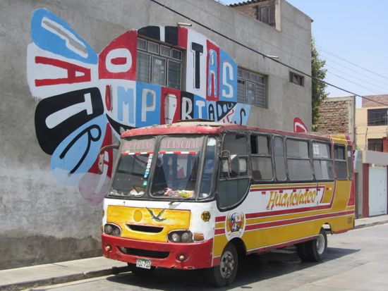 Huanchaco bus