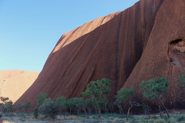Uluru sweeping side