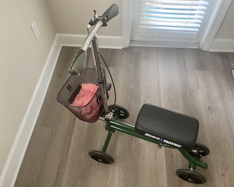 knee rover knee scooter for broken ankle recovery